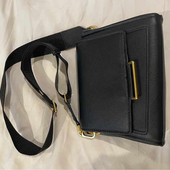 Black Mango Crossbody - Picture 3 of 8